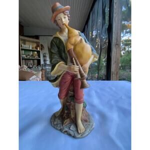 Grandeur Noel SHEPHERD with bagpipe horn Nativity Replacement Figure O'Well EUC